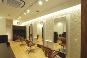 PURE CUT三鷹店